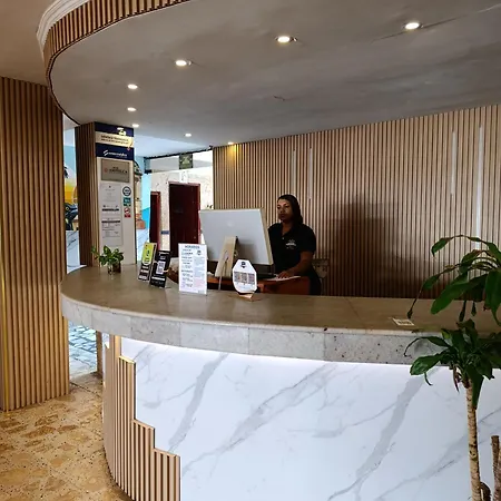 Hotel Toledo Fl